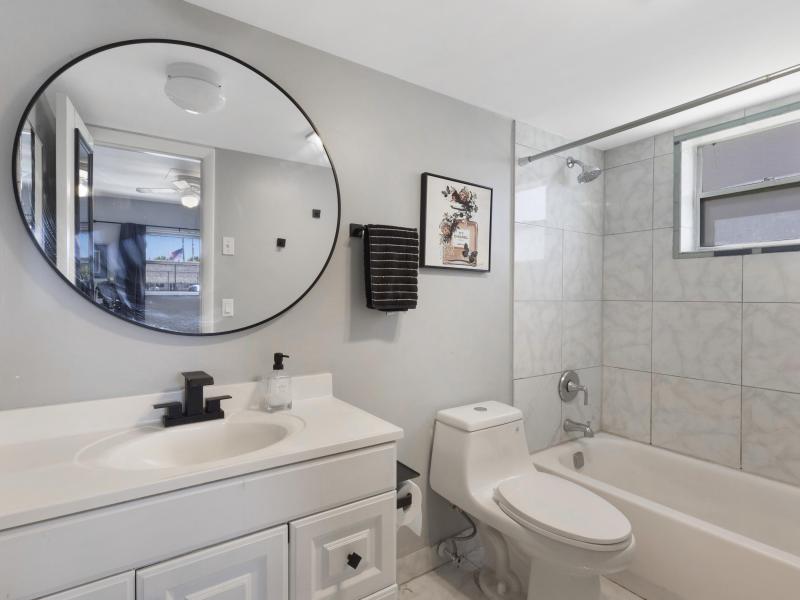  Condo & Townhome Photos