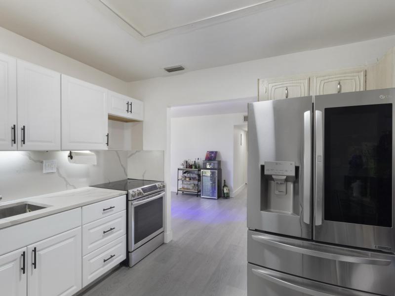  Condo & Townhome Photos