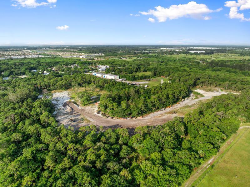  Commercial & Industrial Land Images 