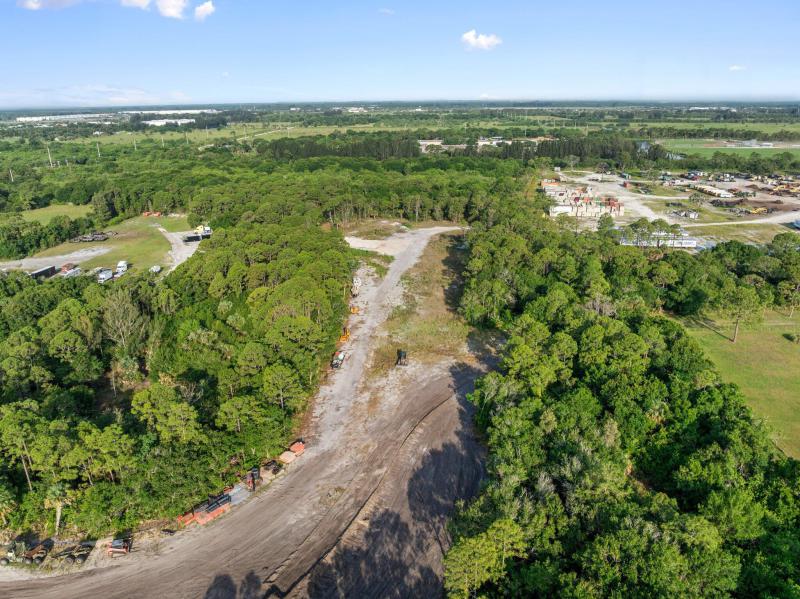  Commercial & Industrial Land Images 