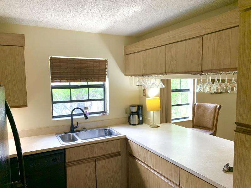  Condo & Townhome Photos