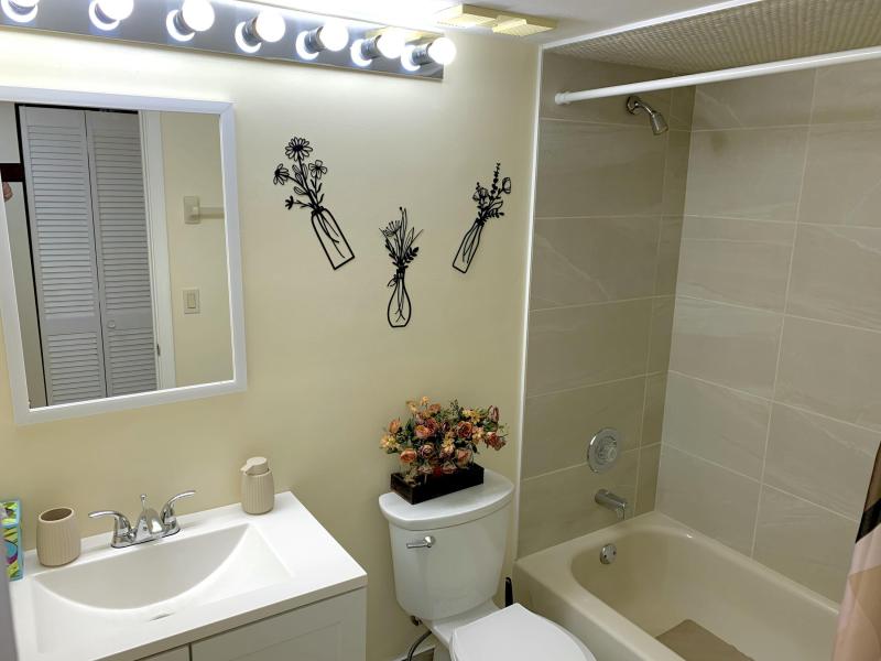  Condo & Townhome Photos