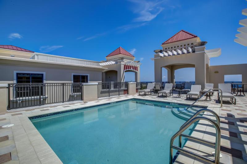  Condo & Townhome Photos