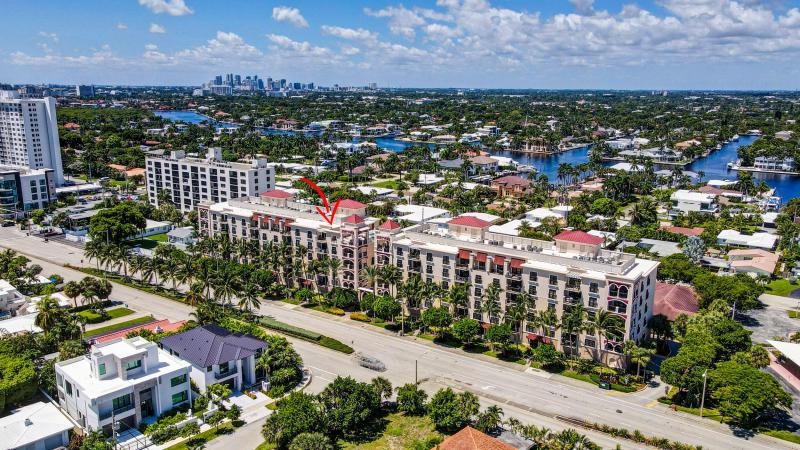  Condo & Townhome Photos