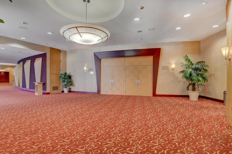  Condo & Townhome Photos