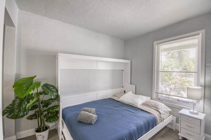 Duplex, Triplex and Fourplex Images