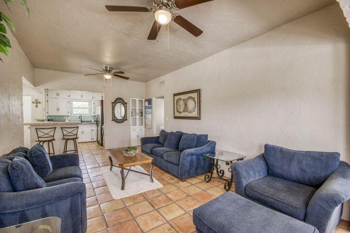 Duplex, Triplex and Fourplex Images