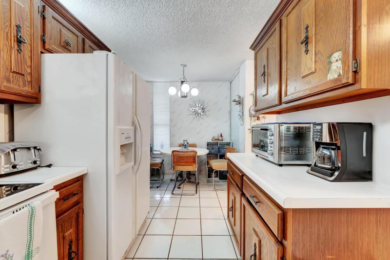  Condo & Townhome Photos