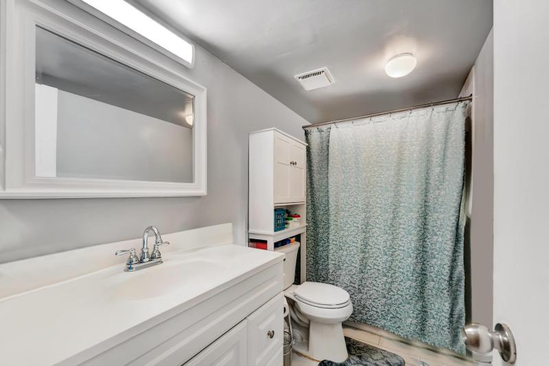  Condo & Townhome Photos