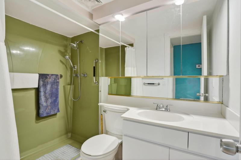  Condo & Townhome Photos