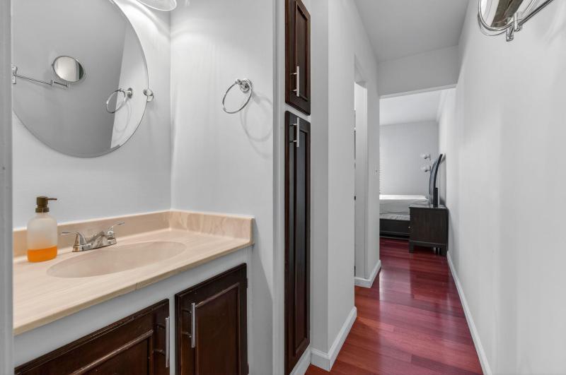  Condo & Townhome Photos