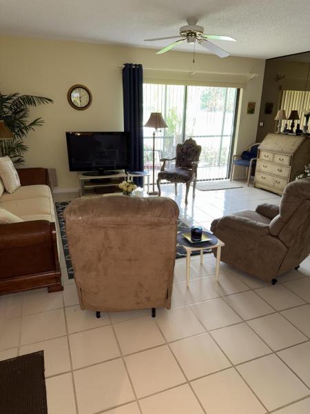  Condo & Townhome Photos