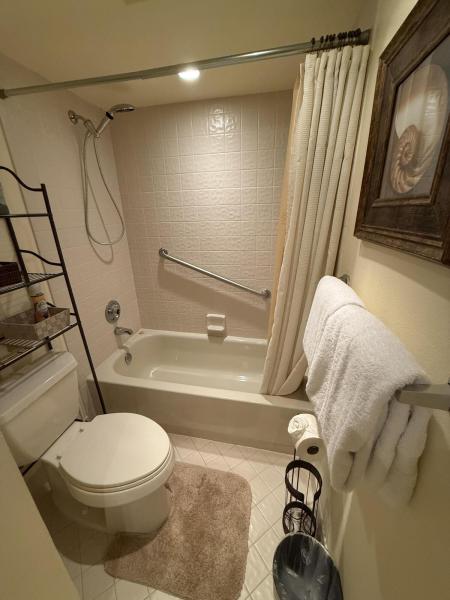  Condo & Townhome Photos