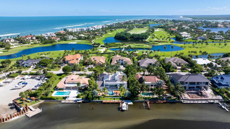  Single Family Homes Photo 11:  Stuart,  FL 34996
