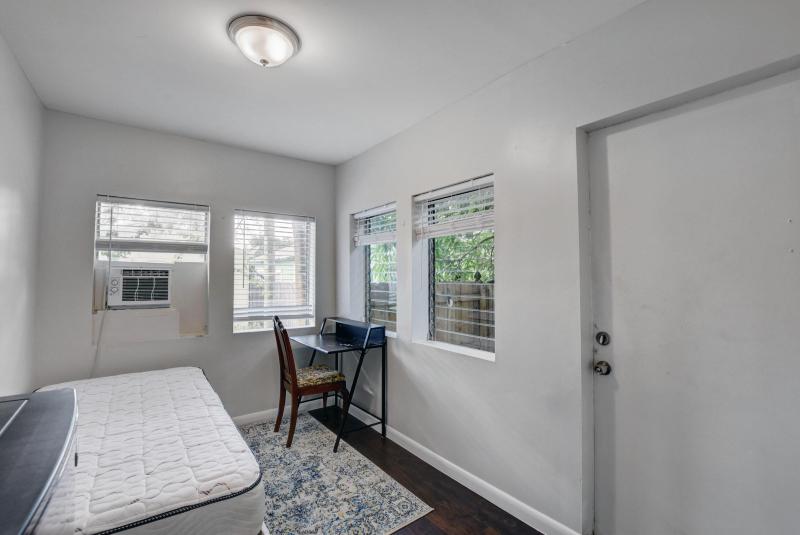 Duplex, Triplex and Fourplex Images