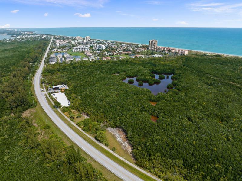  Commercial & Industrial Land Images 