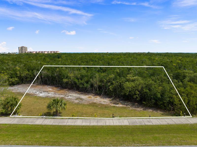  Commercial & Industrial Land Images 