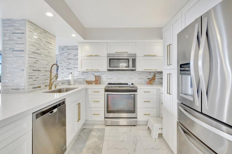  Condo & Townhome Photos