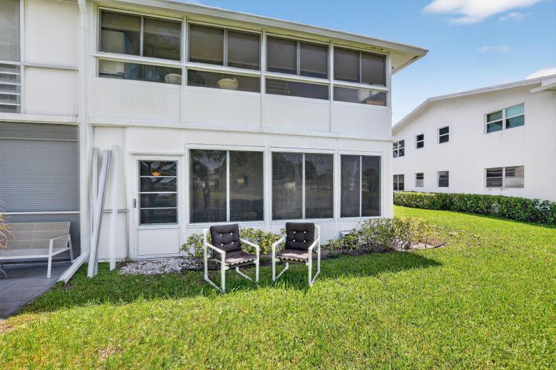  Condo & Townhome Photos