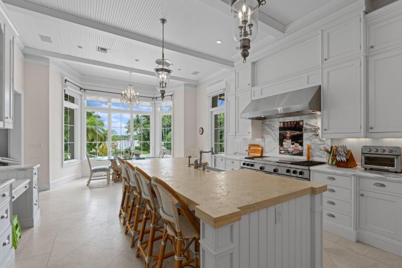  Single Family Homes Photo 16:  Hobe Sound,  FL 33455