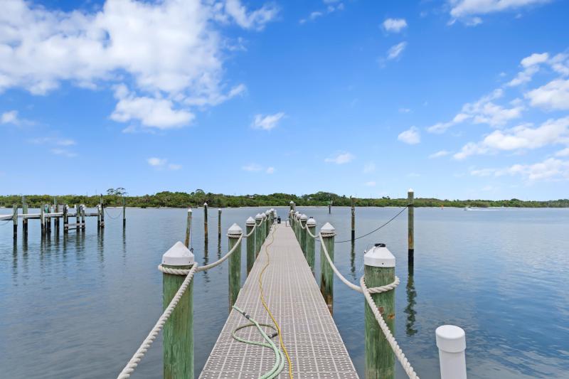  Single Family Homes Photo 29:  Hobe Sound,  FL 33455