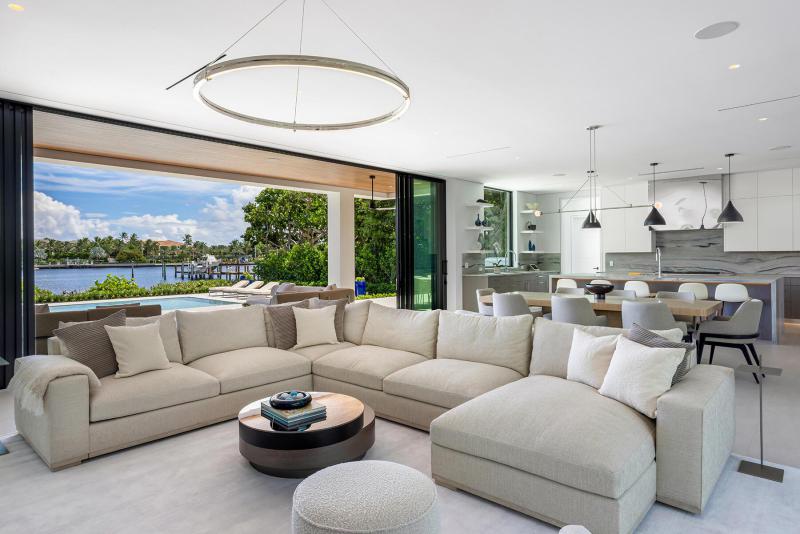  Single Family Homes Photo 13:  Lantana,  FL 33462