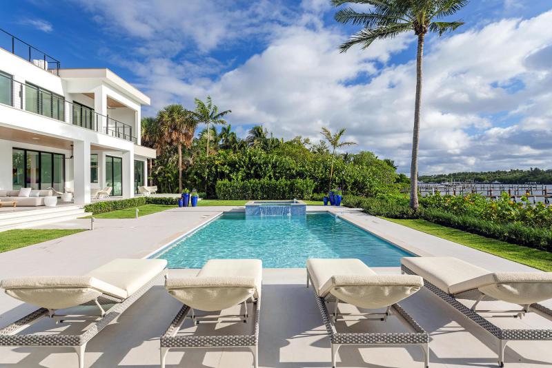  Single Family Homes Photo 3:  Lantana,  FL 33462