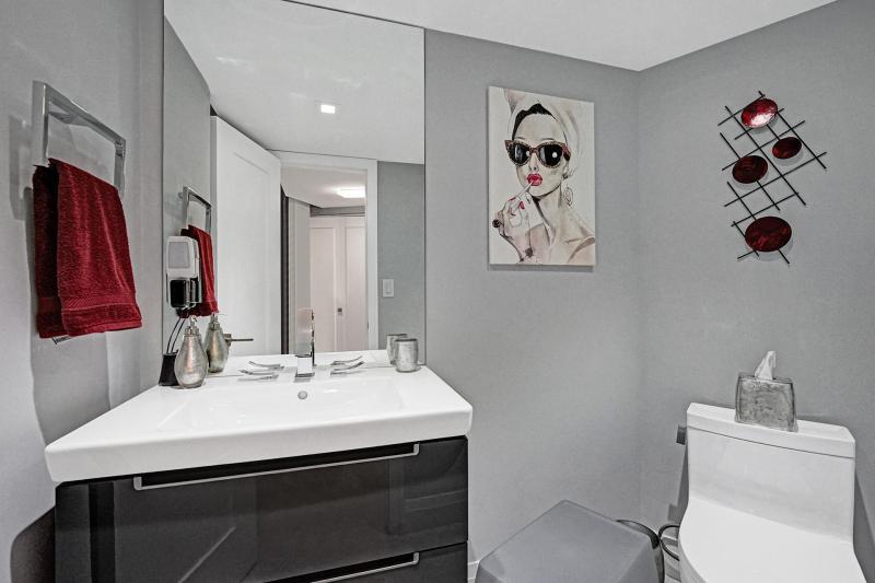  Condo & Townhome Photos