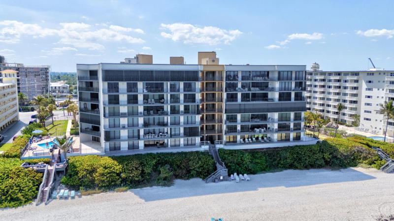  Condo & Townhome Photos