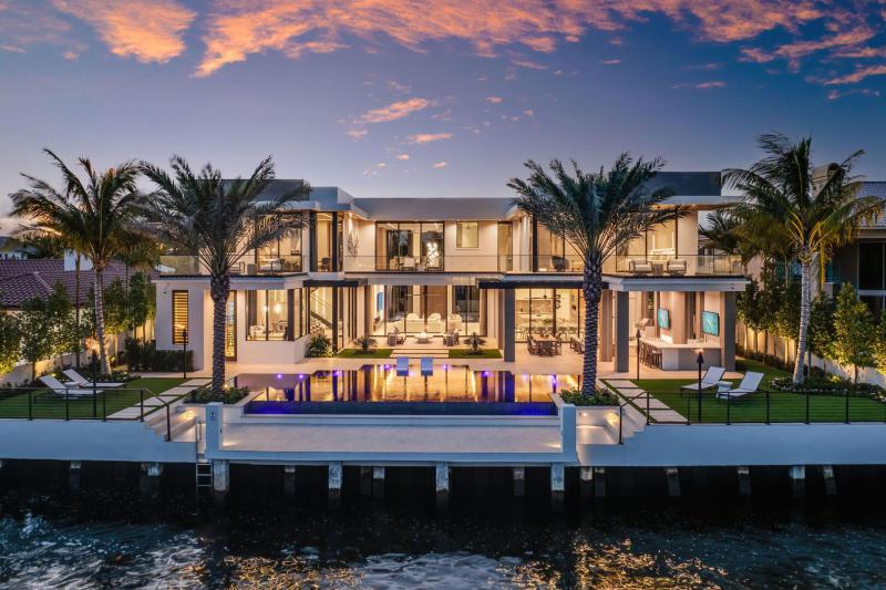  Single Family Homes Photo 2:  Boca Raton,  FL 33432