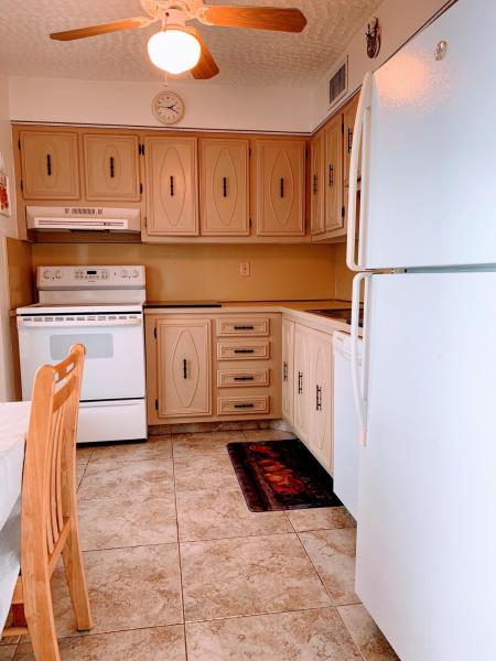  Condo & Townhome Photos
