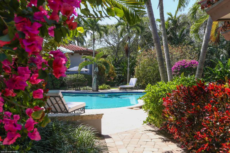  Single Family Homes Photo 40:  Jupiter Island,  FL 33455