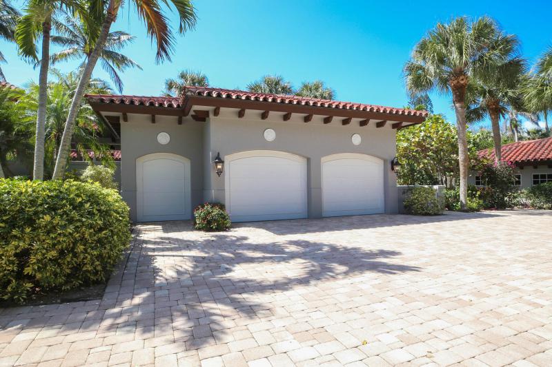  Single Family Homes Photo 53:  Jupiter Island,  FL 33455