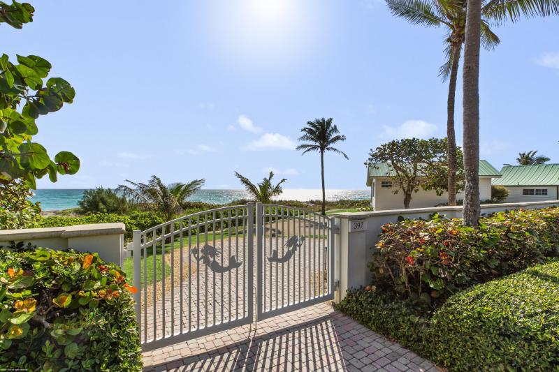  Single Family Homes Photo 54:  Jupiter Island,  FL 33455