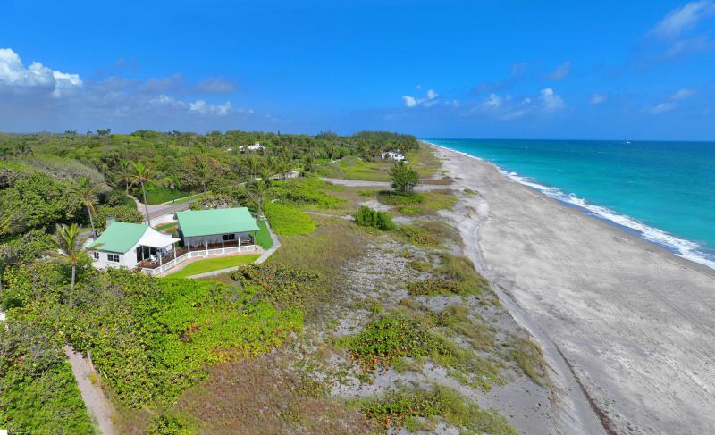  Single Family Homes Photo 55:  Jupiter Island,  FL 33455