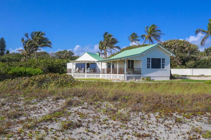  Single Family Homes Photo 57:  Jupiter Island,  FL 33455