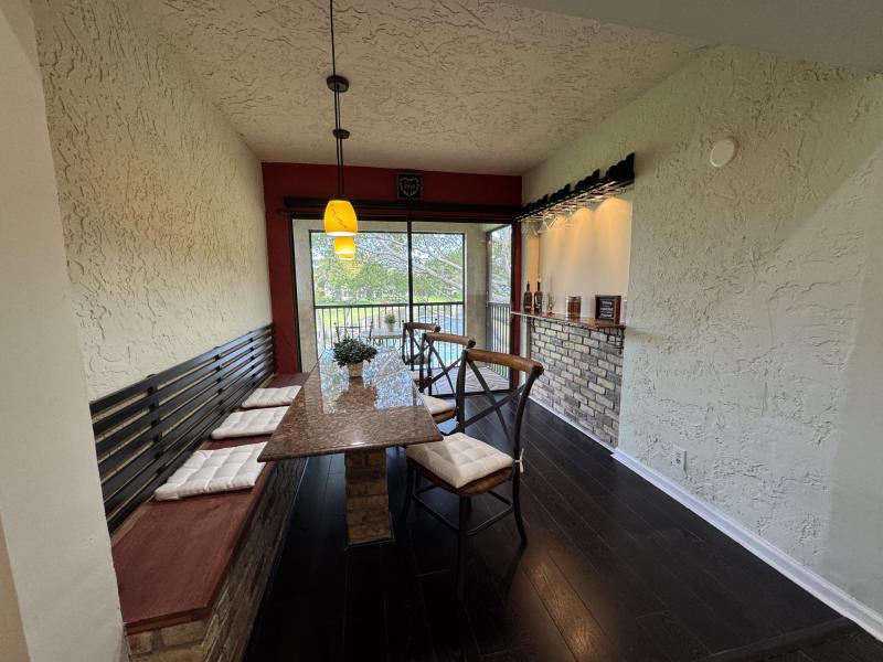  Condo & Townhome Photos