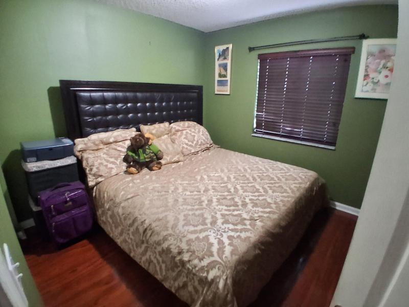  Condo & Townhome Photos