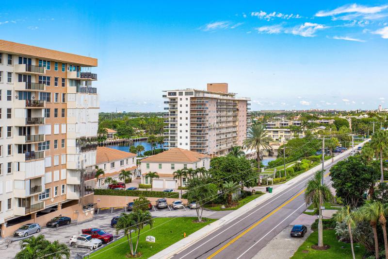 Condo & Townhome Photos