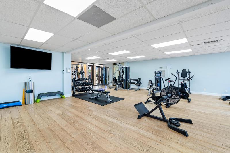  Condo & Townhome Photos