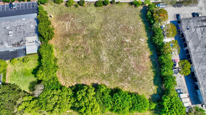  Commercial & Industrial Land Images 