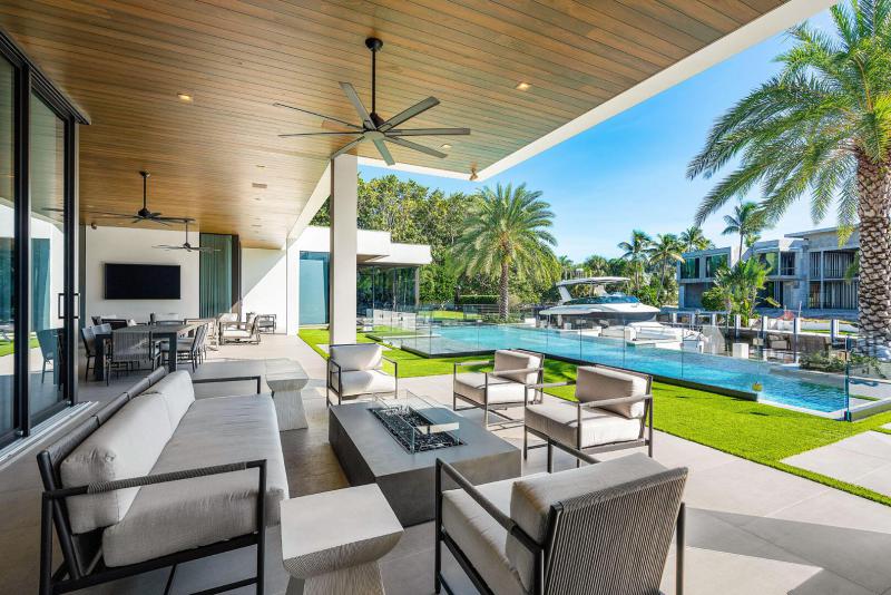  Single Family Homes Photo 15:  Boca Raton,  FL 33432