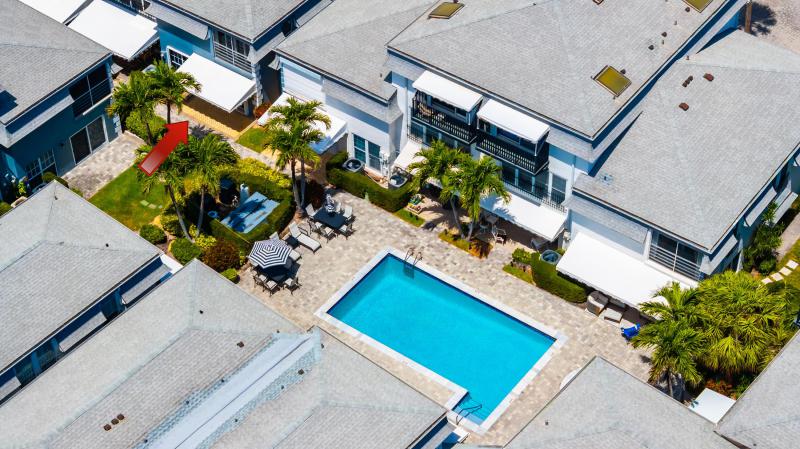  Condo & Townhome Photos