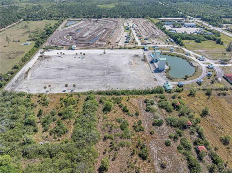  Commercial & Industrial Land Images 