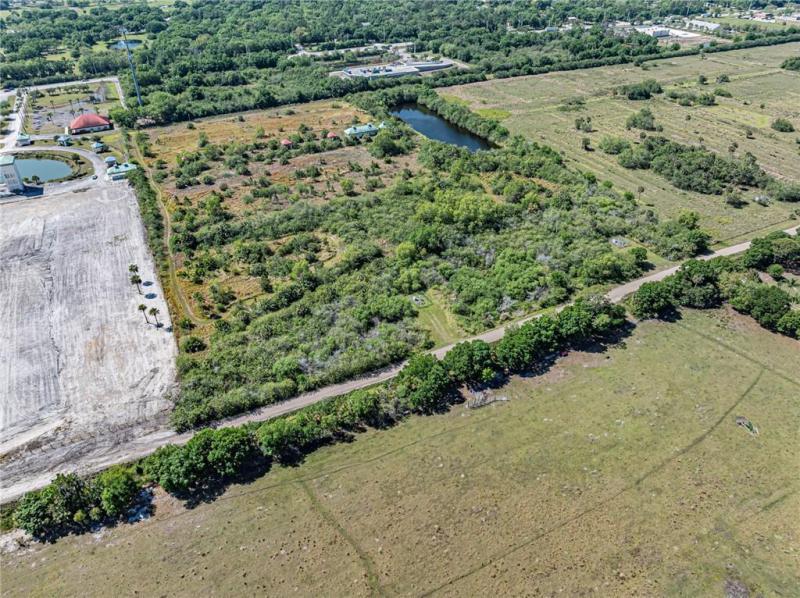  Commercial & Industrial Land Images 