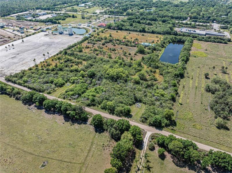  Commercial & Industrial Land Images 