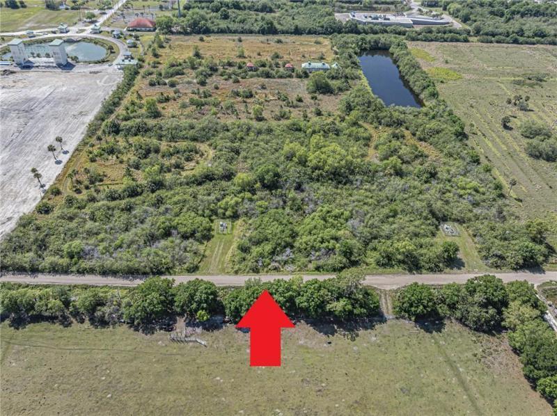  Commercial & Industrial Land Images 