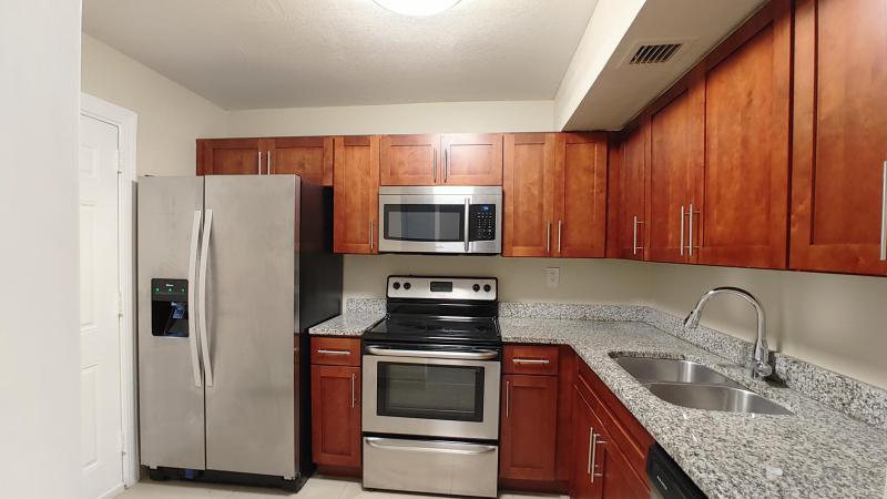  Condo & Townhome Photos