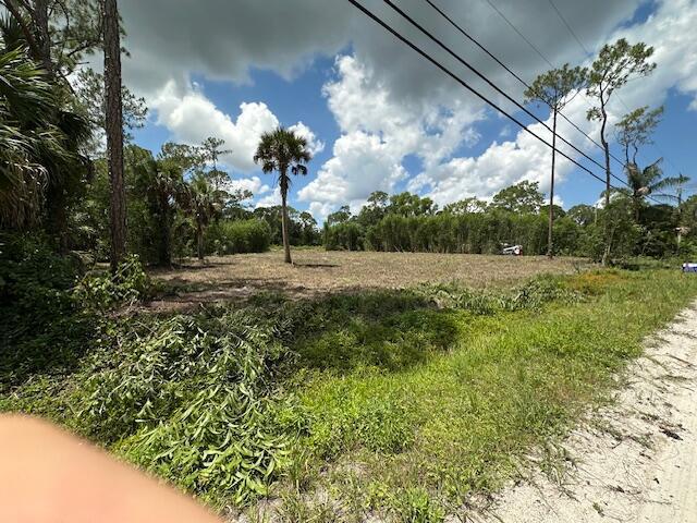  Commercial & Industrial Land Images 