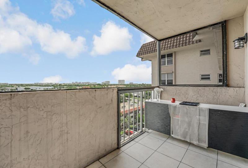  Condo & Townhome Photos